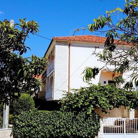 Apartment Ivo Trogir Exterior foto
