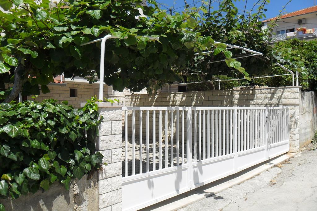 Apartment Ivo Trogir Exterior foto